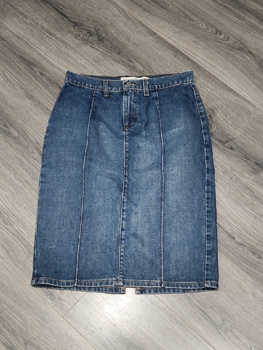 Vintage GAP Pintuck Midi Medium Blue Denim Skirt